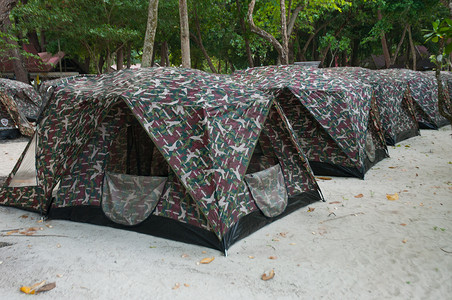 軍用迷彩帳篷 野戰生存的隱形守護者