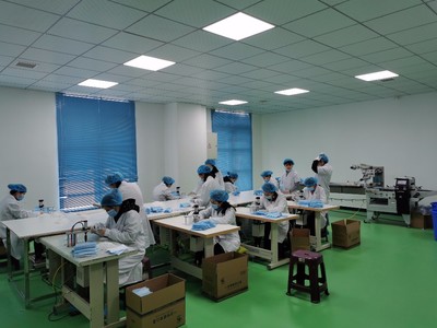 利州區首家口罩生產企業正式投產