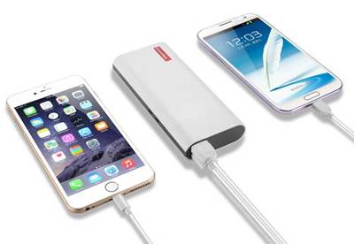 春季出游，電力無(wú)憂 Powa 10000閃充移動(dòng)電源，你的隨行能量站