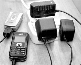 手機充電器國家標準 從統一到安全的里程碑